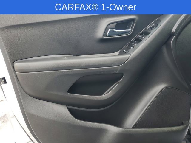 Certified 2022 Chevrolet Trax LT w/ LT Convenience Package image 10