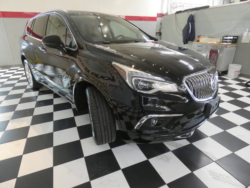 Used 2018 Buick Envision Premium AWD/4WD image 3