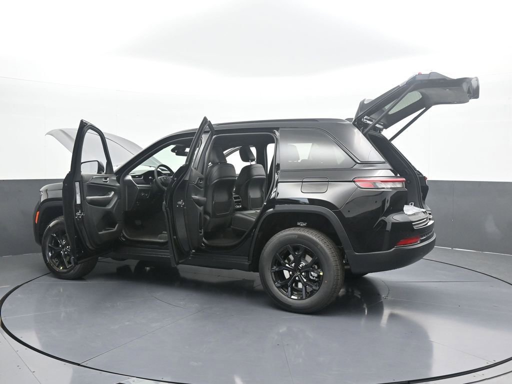 New 2025 Jeep Grand Cherokee Altitude image 65