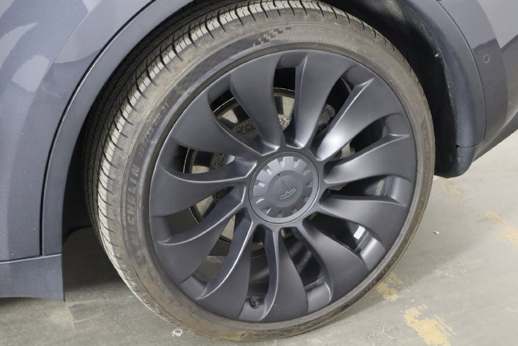 Used 2021 Tesla Model Y Long Range AWD/4WD image 44