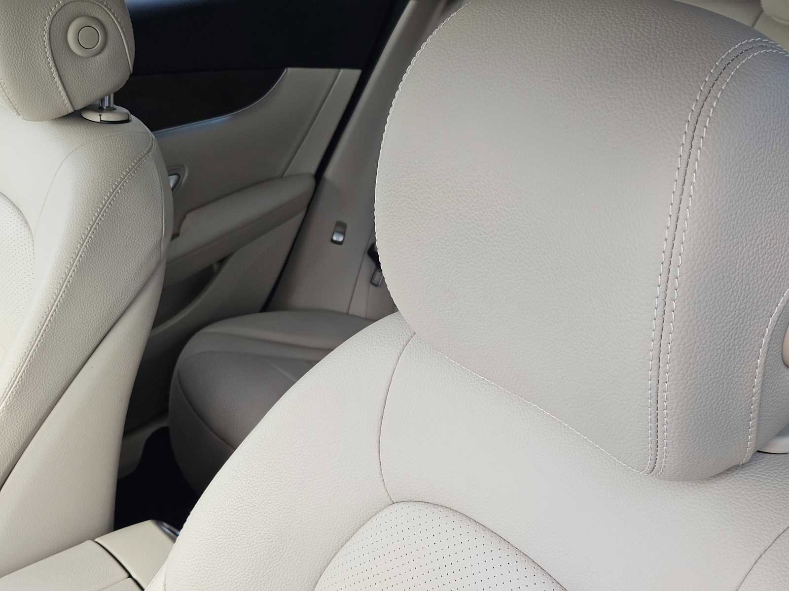 Used 2017 Mercedes-Benz GLC 300 image 14