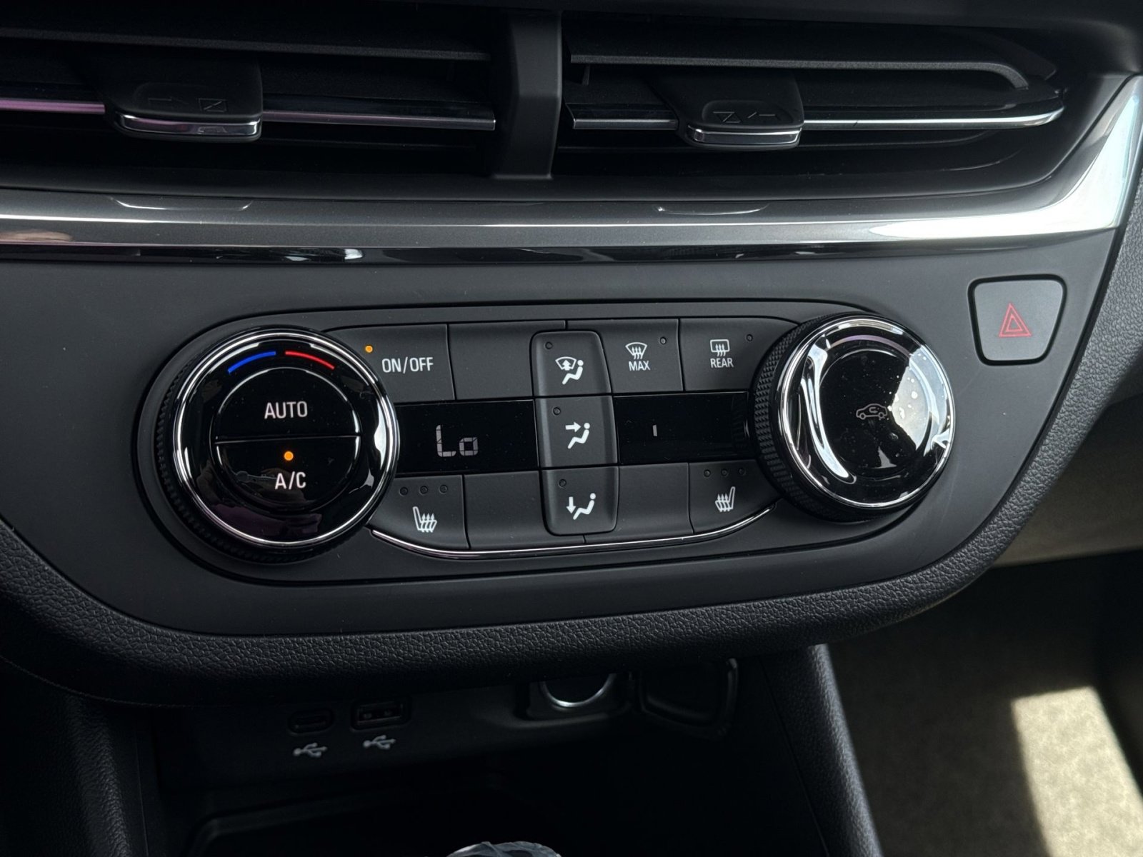 New 2026 Buick Envista Preferred w/ Convenience I Package FWD image 20