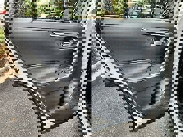 New 2025 Toyota RAV4 SE image 15