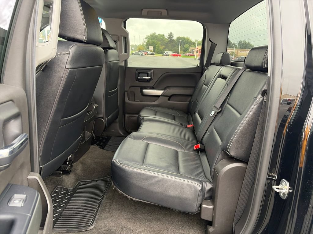 Used 2018 Chevrolet Silverado 1500 LT w/ All Star Edition AWD/4WD image 25