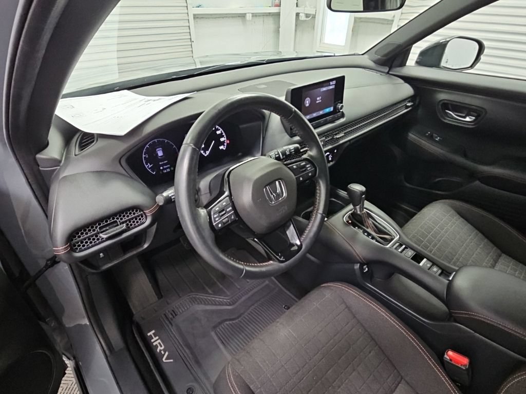 Used 2023 Honda HR-V Sport image 12