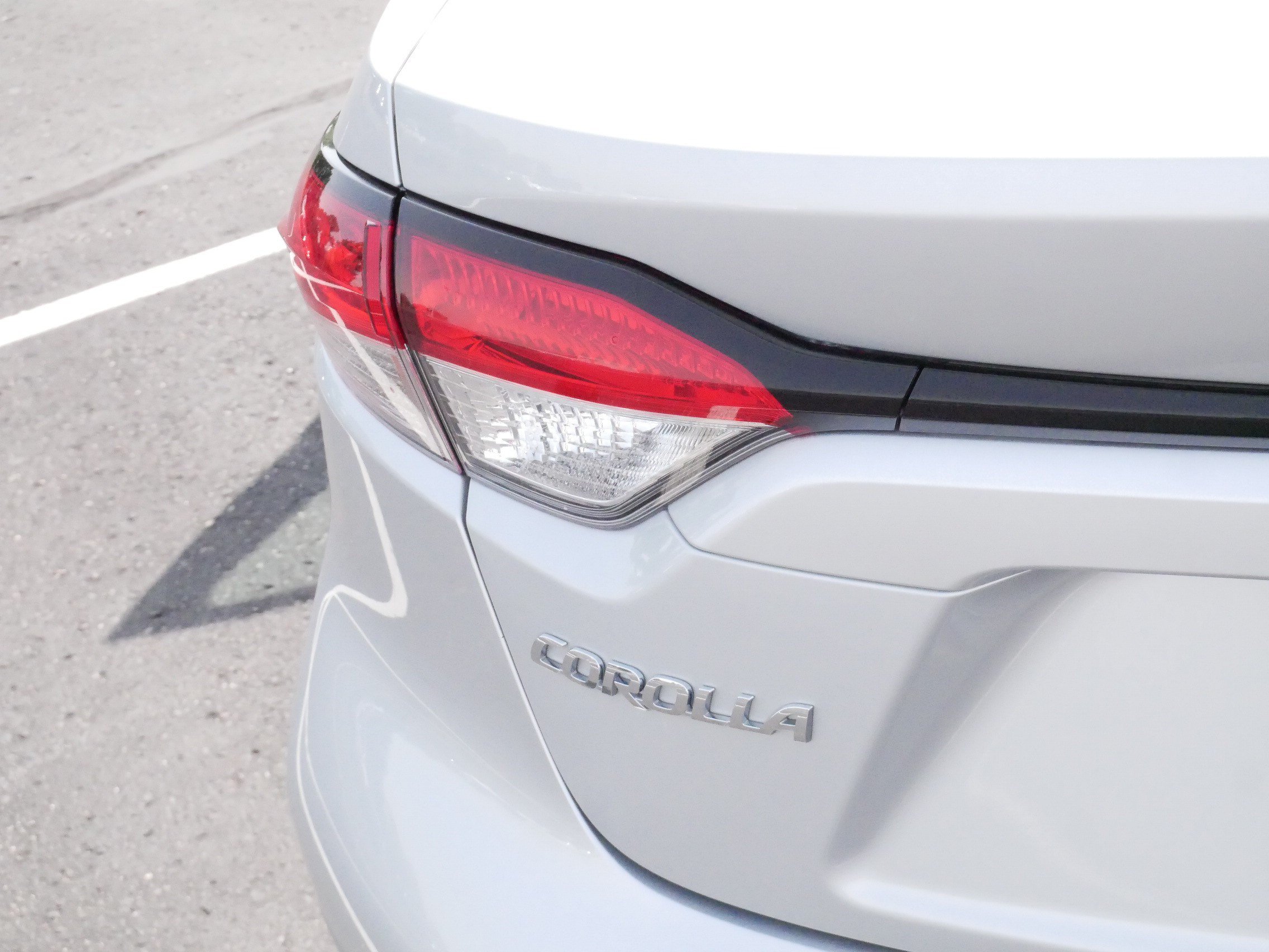 Certified 2024 Toyota Corolla LE FWD image 17