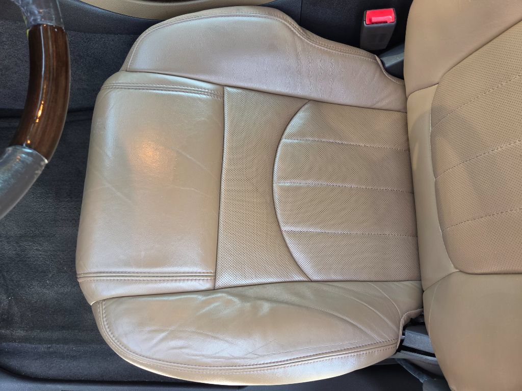Used 2015 Buick Enclave Premium AWD/4WD image 18