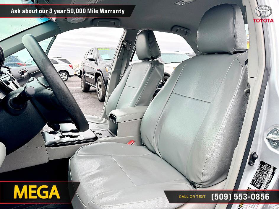 Used 2013 Toyota Camry LE image 15