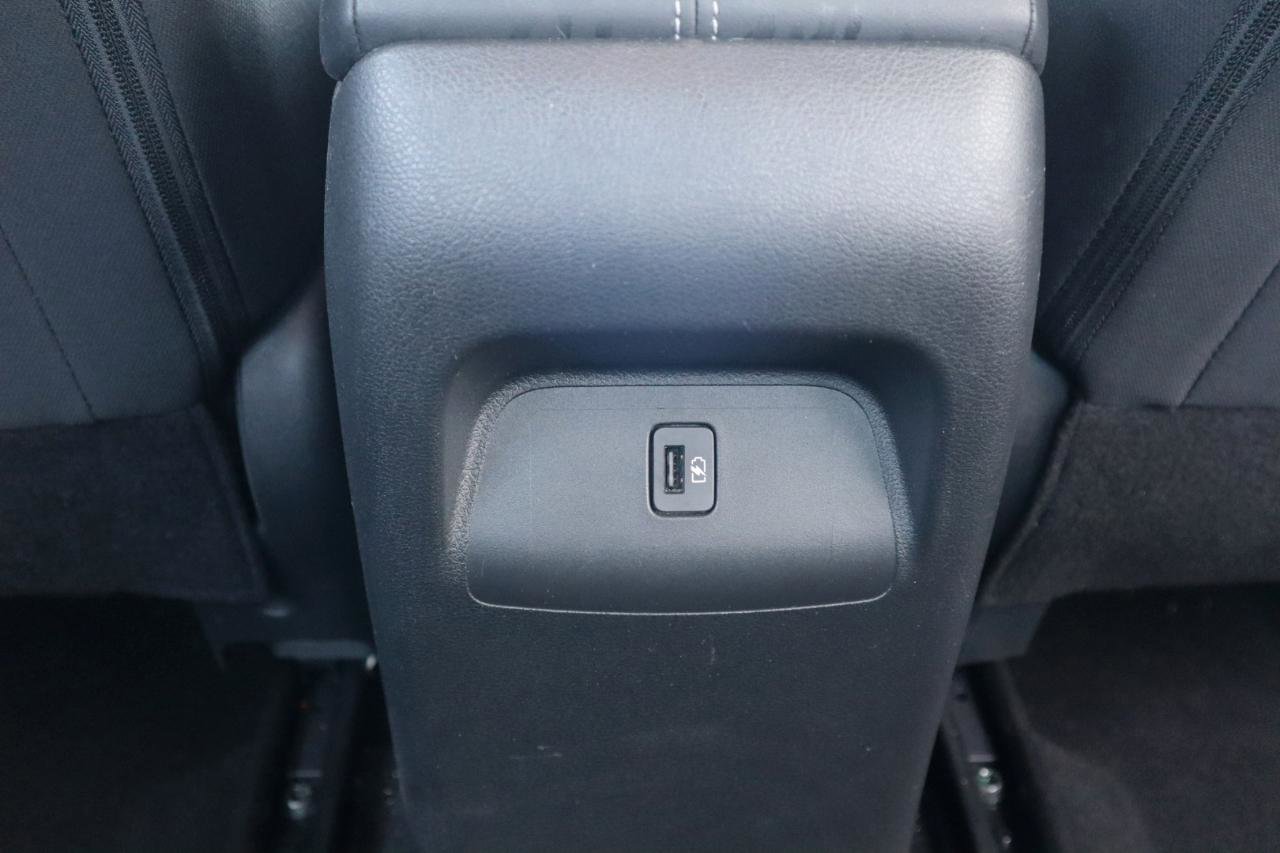 Used 2023 Nissan Sentra SV FWD image 40
