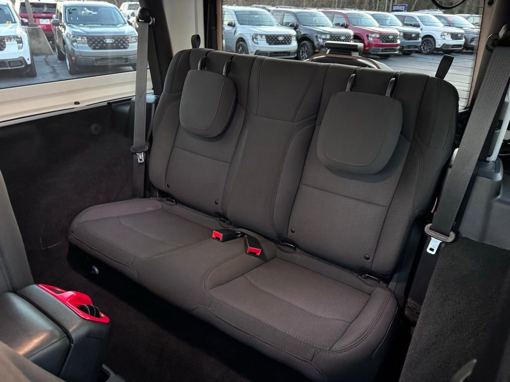 Used 2023 Jeep Wrangler Sport image 19