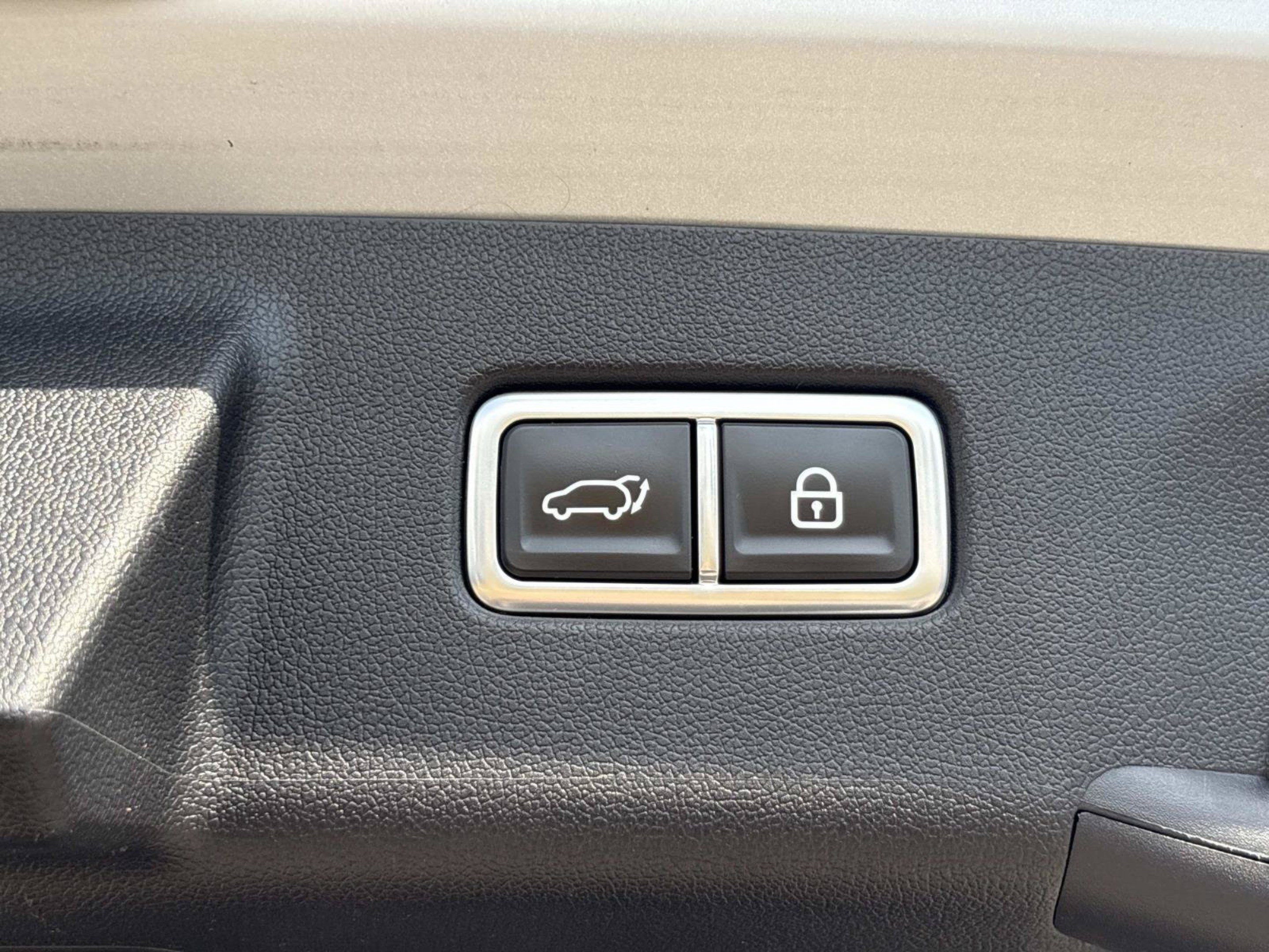 Used 2022 Kia Sorento SX AWD/4WD image 12