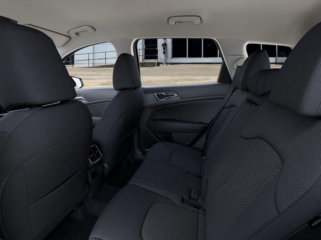 New 2026 Kia Sportage LX image 18