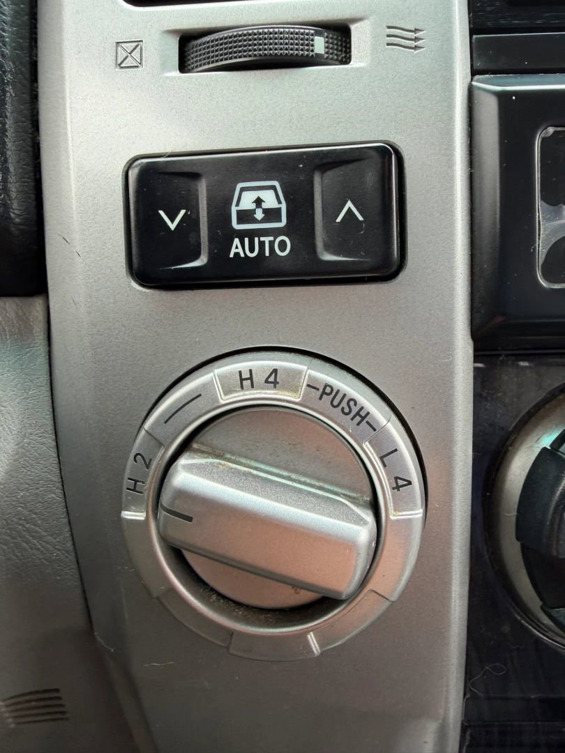 Used 2006 Toyota 4Runner Limited AWD/4WD image 26