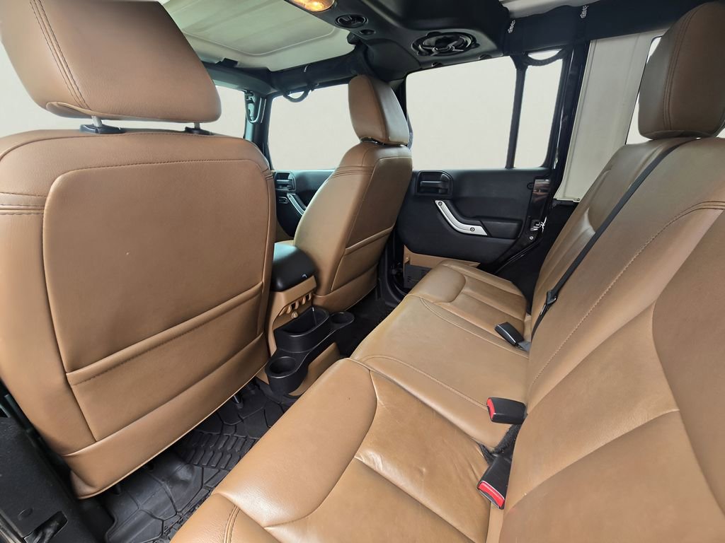 Used 2013 Jeep Wrangler Unlimited Sahara w/ Connectivity Group image 44