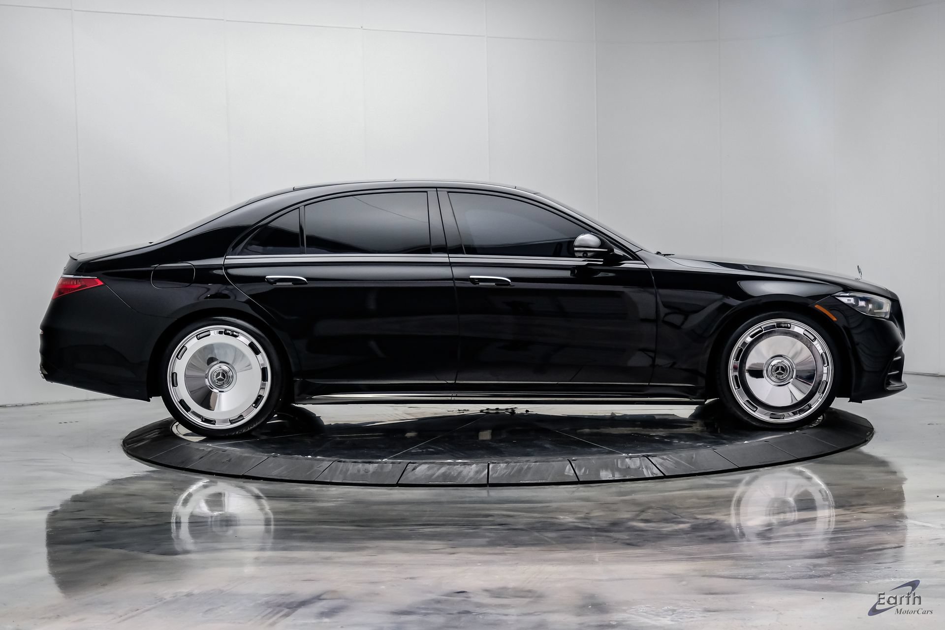 Used 2024 Mercedes-Benz S 580 4MATIC Sedan w/ AMG Line image 20