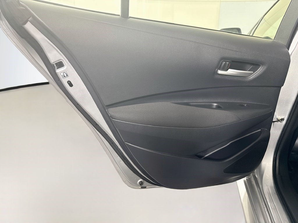 Used 2021 Toyota Corolla LE FWD image 24
