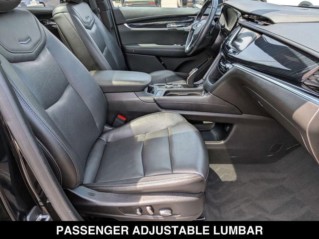 Used 2020 Cadillac XT6 Premium Luxury AWD/4WD image 31