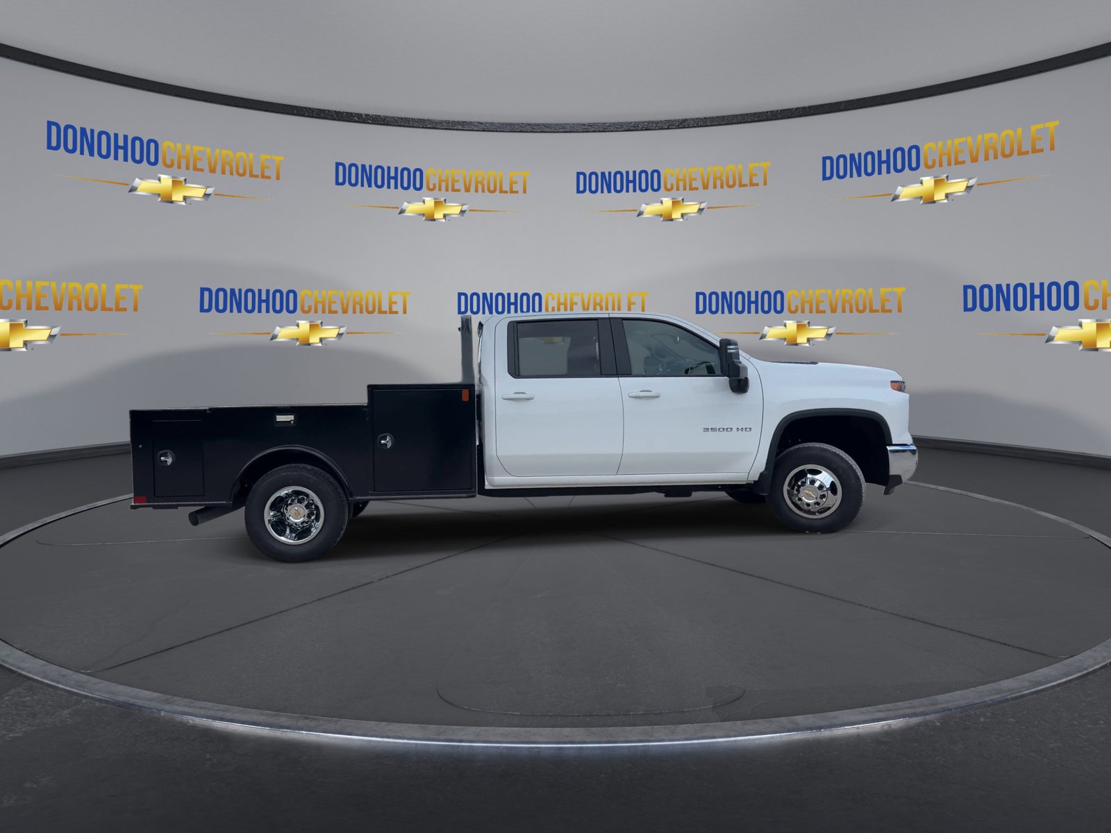 New 2026 Chevrolet Silverado 3500 LT w/ Convenience Package image 9