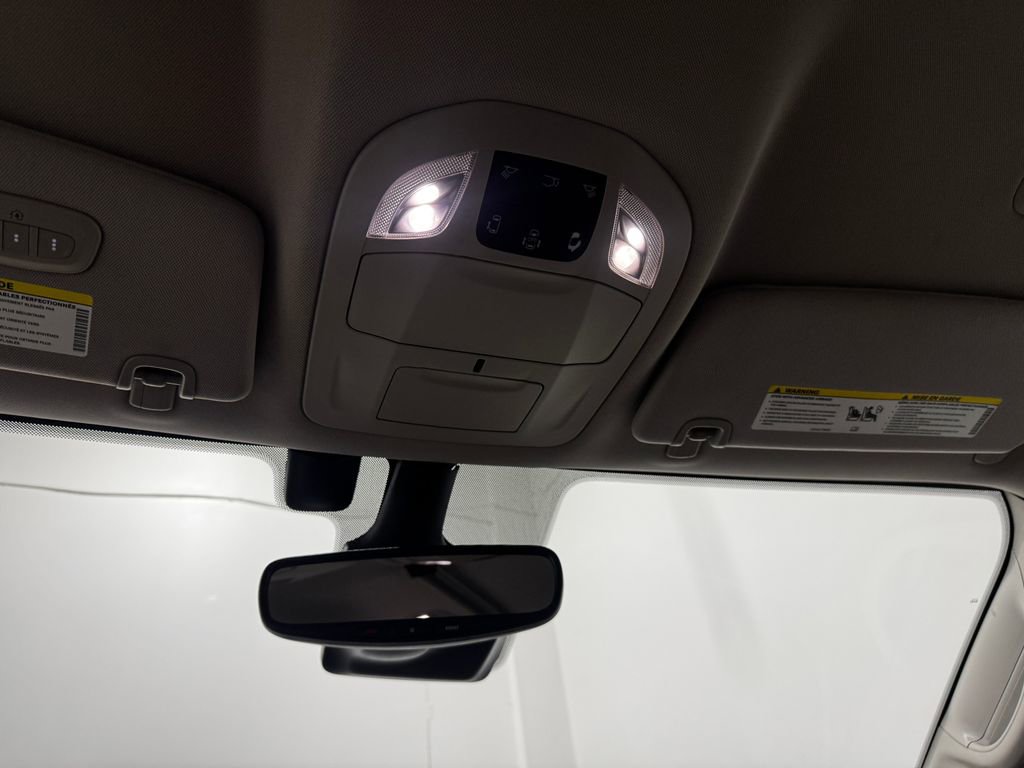 Used 2020 Chrysler Pacifica Touring w/ Advanced Safetytec Group FWD image 33