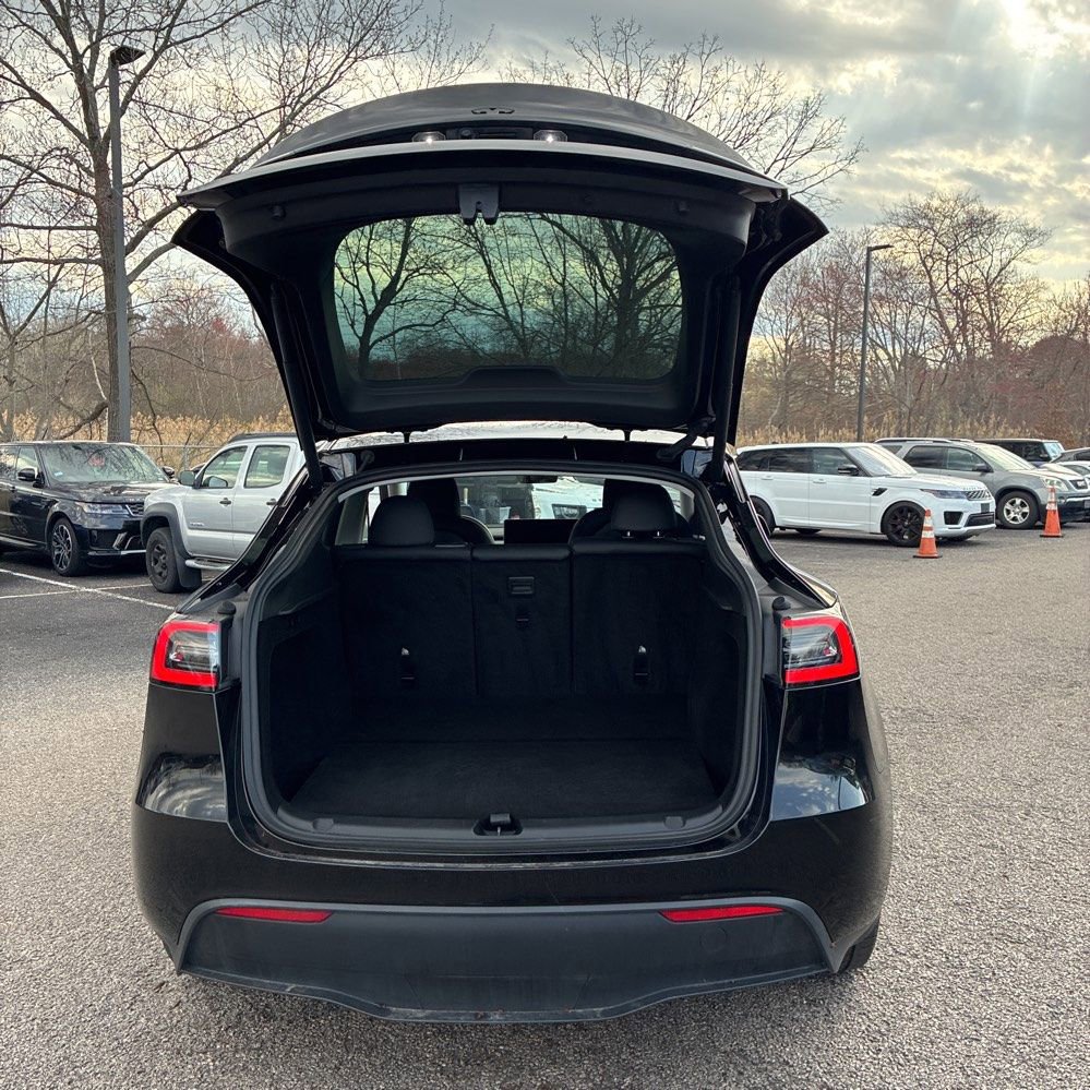Used 2025 Tesla Model Y Long Range AWD/4WD image 17