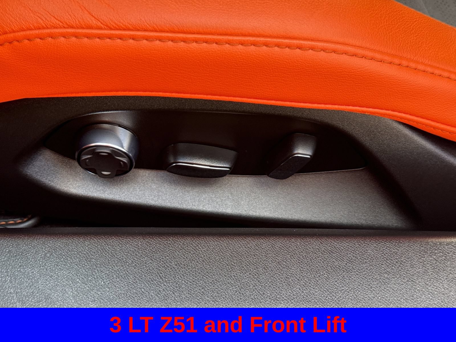 Used 2025 Chevrolet Corvette Stingray Premium Conv w/ Z51 Performance Package RWD image 24