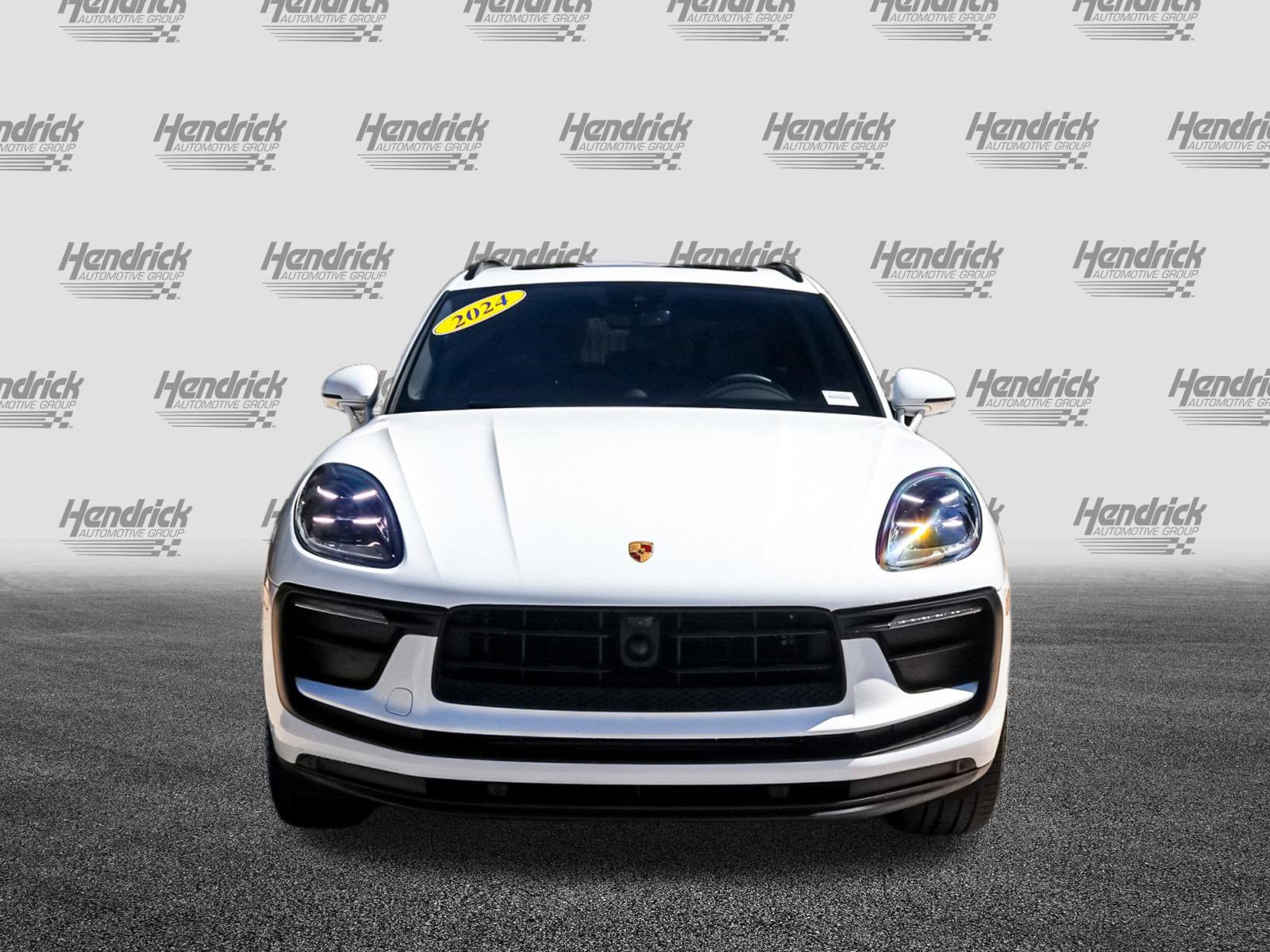 Used 2024 Porsche Macan Turbo AWD/4WD image 3