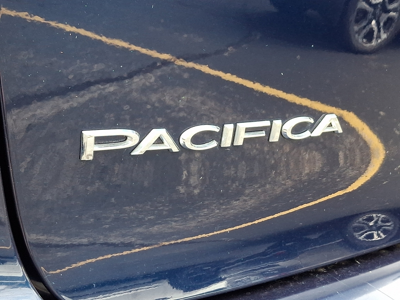 Certified 2020 Chrysler Pacifica Touring FWD image 30