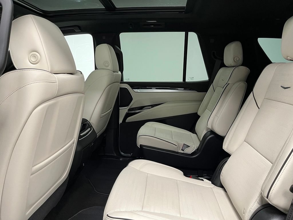 Used 2026 Cadillac Escalade Sport AWD/4WD image 43