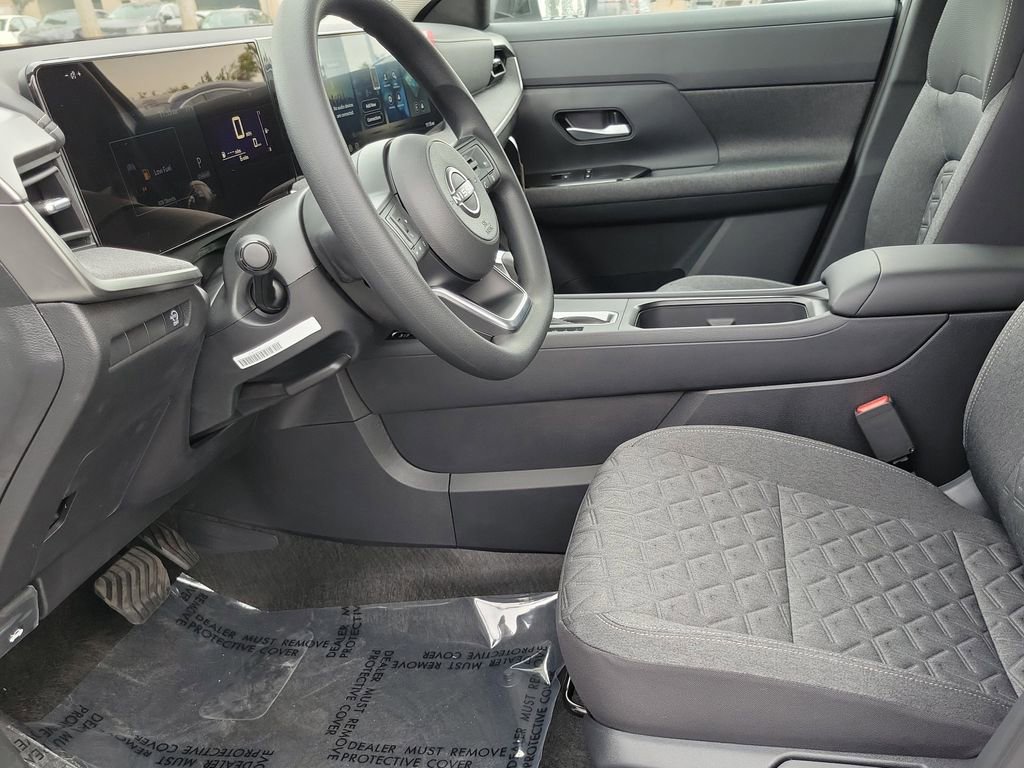 New 2026 Nissan Kicks SV w/ Cold Weather Package FWD image 17