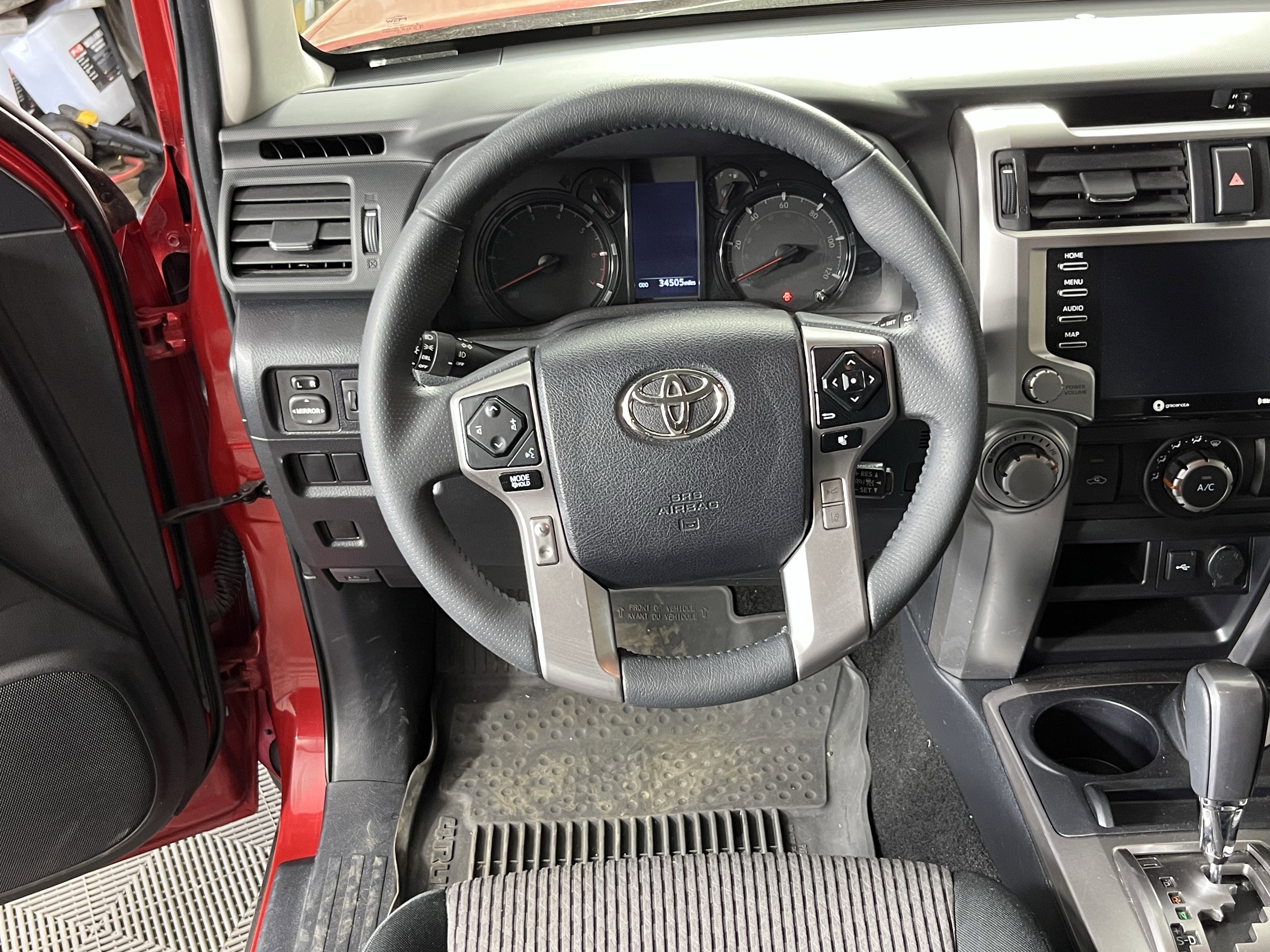 Used 2024 Toyota 4Runner SR5 AWD/4WD image 12