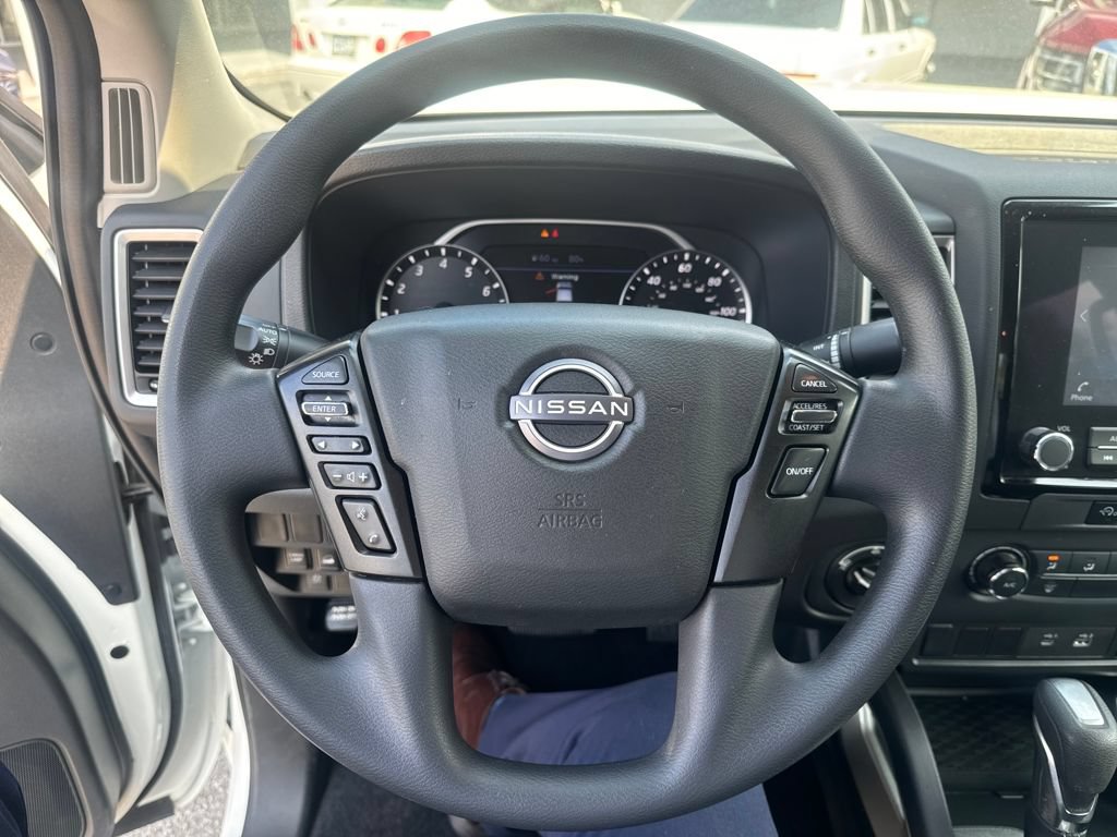 Used 2024 Nissan Frontier SV AWD/4WD image 14