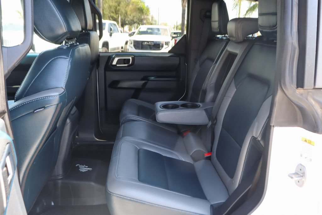 Used 2024 Ford Bronco Outer Banks AWD/4WD image 36