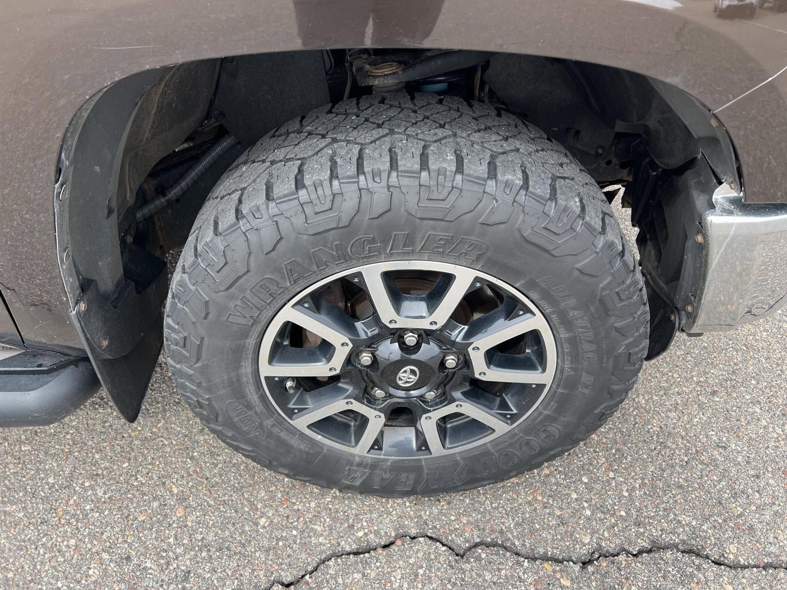 Used 2018 Toyota Tundra Limited w/ Limited Premium Package AWD/4WD image 7