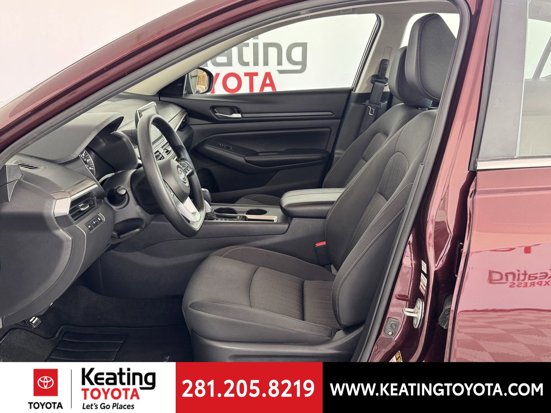 Used 2025 Nissan Altima 2.5 SV image 13