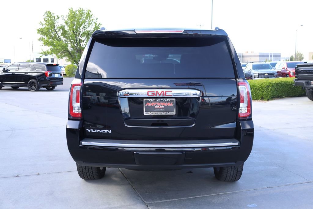 Used 2017 GMC Yukon Denali w/ Enhanced Security Package AWD/4WD image 5