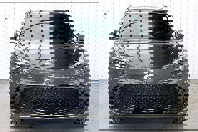 Used 2024 Genesis GV60 Advanced image 3