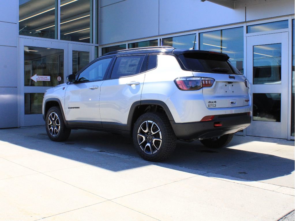 New 2026 Jeep Compass Trailhawk AWD/4WD image 6