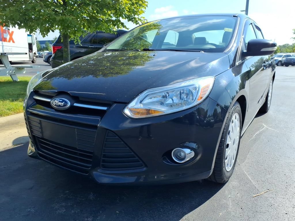 Used 2012 Ford Focus SE FWD image 1