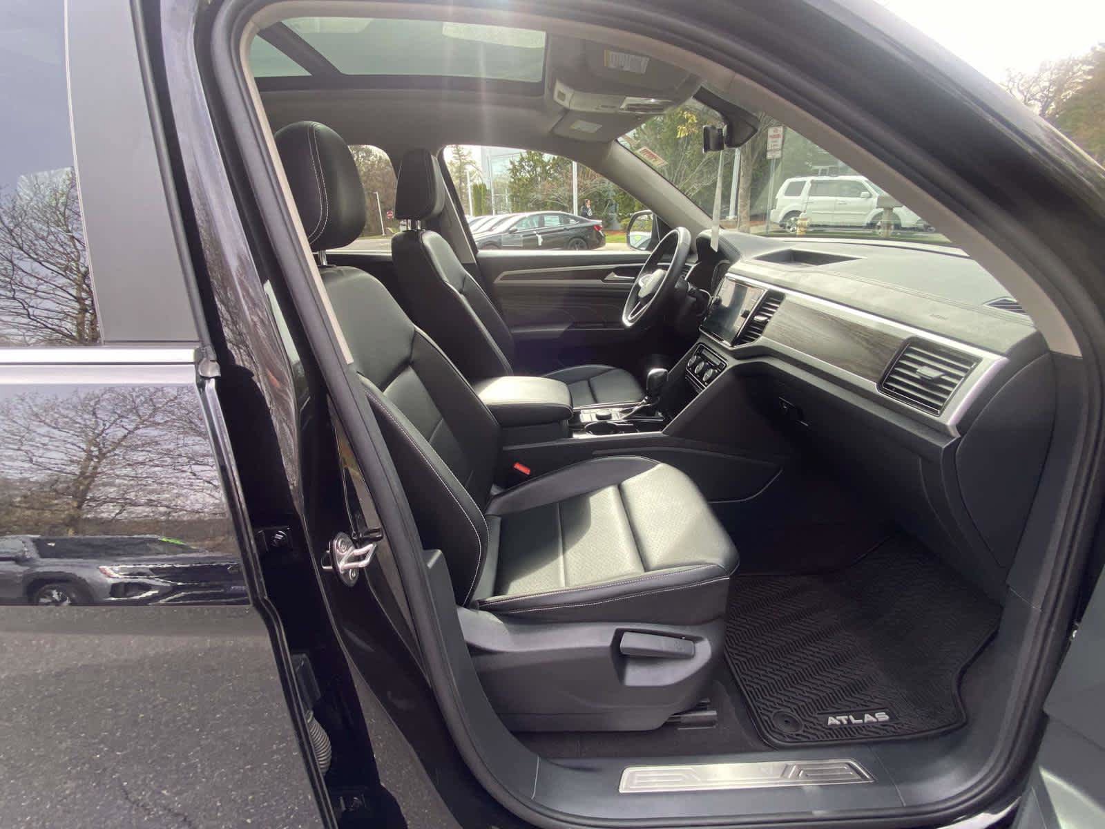 Certified 2022 Volkswagen Atlas SE AWD/4WD image 36