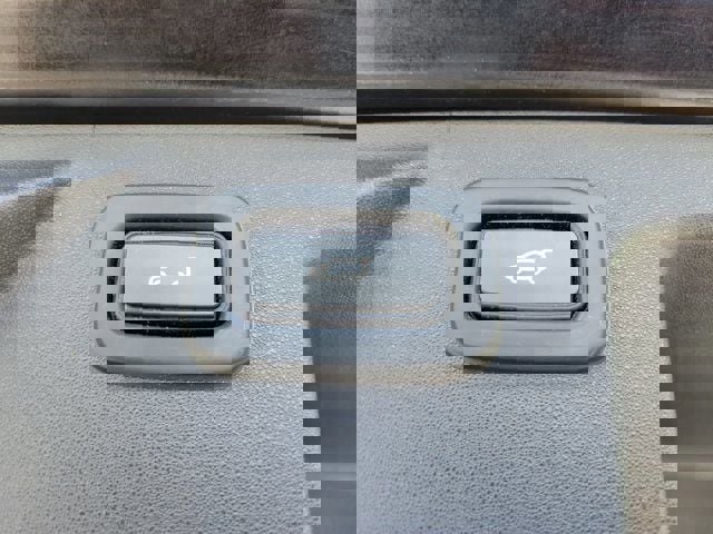 Used 2020 Land Rover Discovery Sport image 7