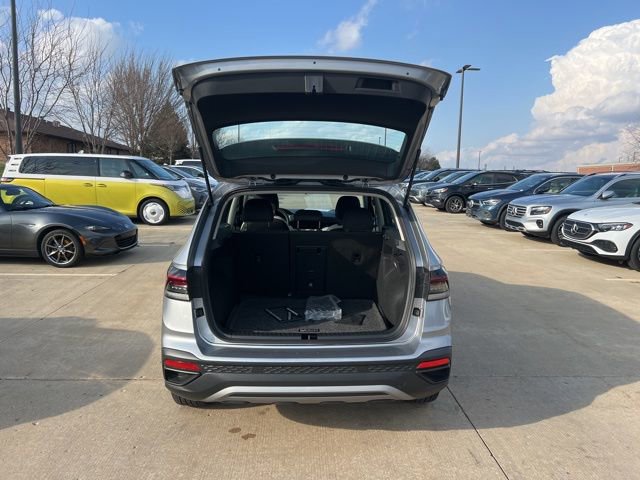 Used 2025 Volkswagen Taos S image 10