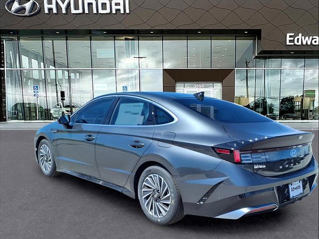 New 2025 Hyundai Sonata Limited image 5