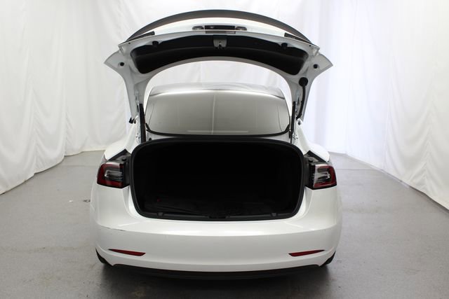 Used 2021 Tesla Model 3 Performance image 12