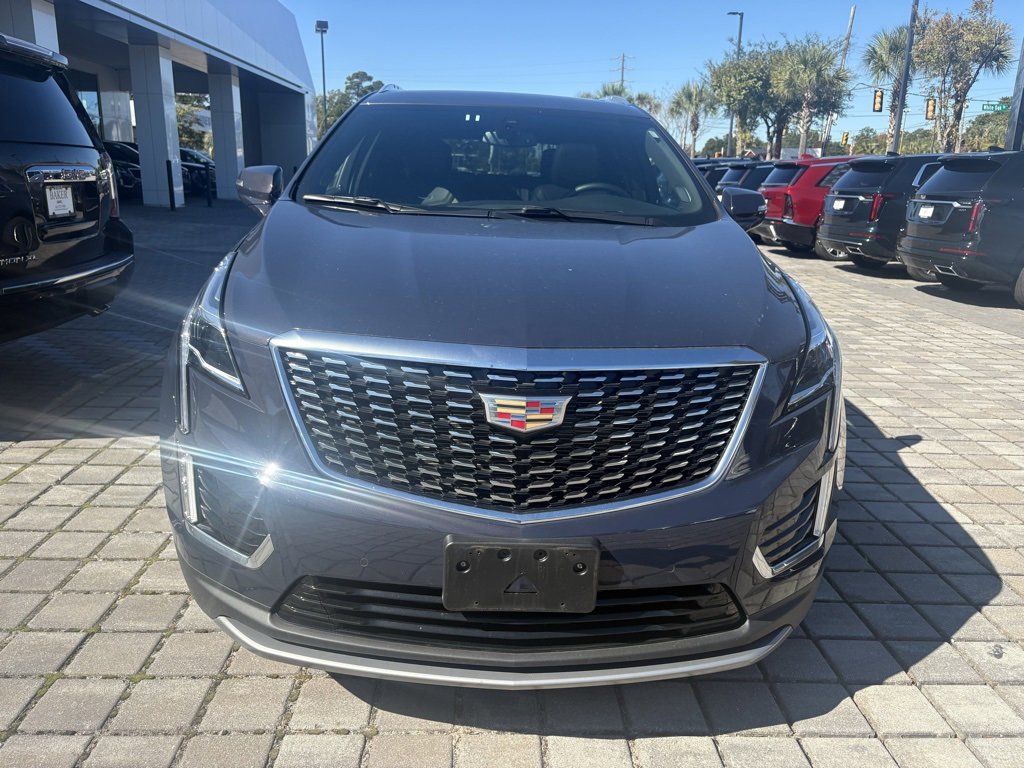 Certified 2025 Cadillac XT5 Premium Luxury image 3