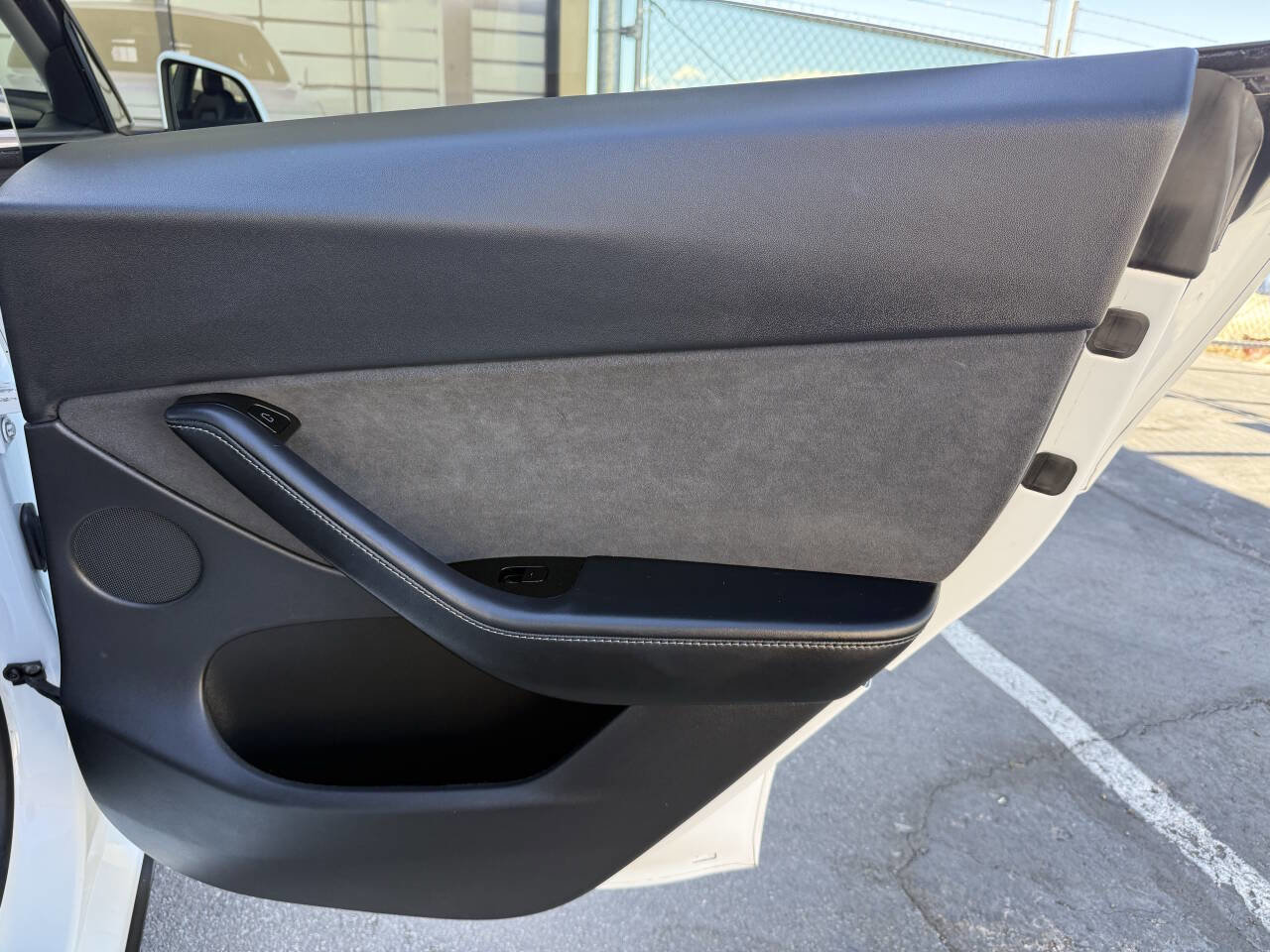 Used 2021 Tesla Model Y Long Range AWD/4WD image 20