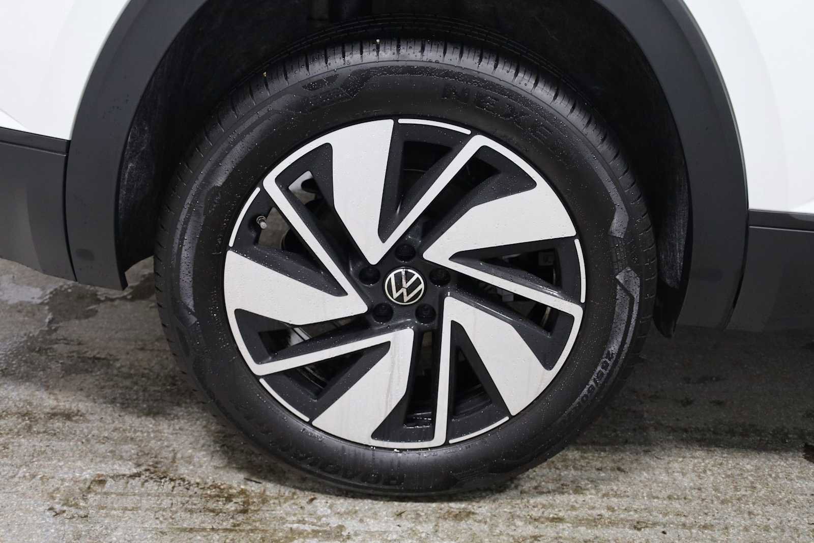 Used 2024 Volkswagen Atlas SE image 36