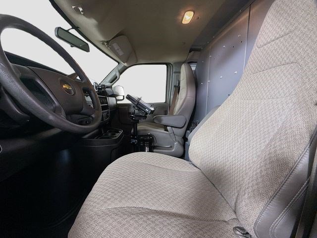 Used 2021 Chevrolet Express 2500 RWD image 19