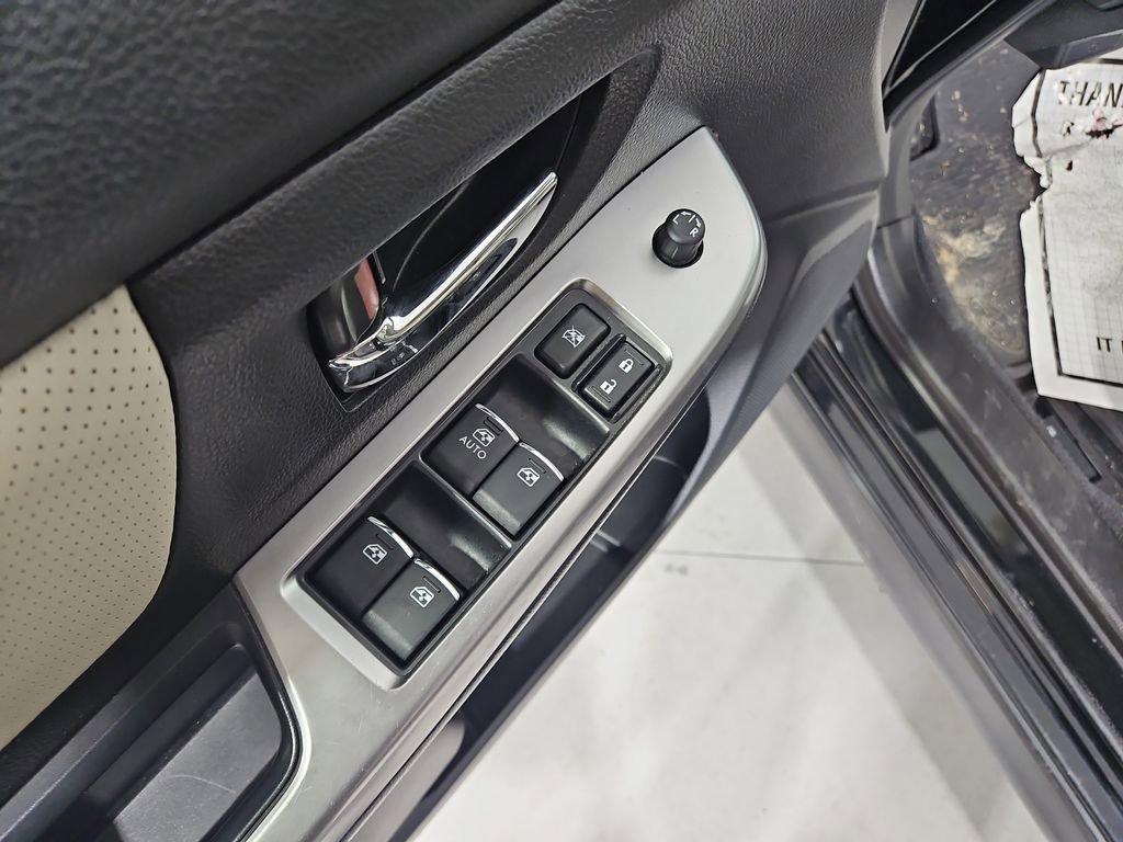 Used 2016 Subaru Crosstrek 2.0i Limited w/ Popular Package #2 image 12