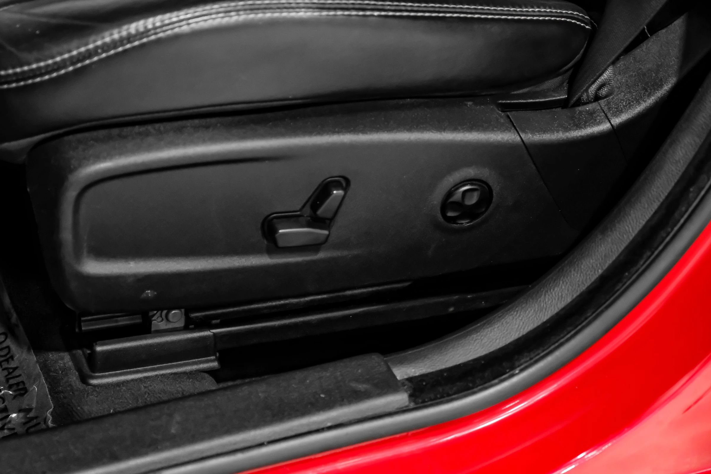 Used 2015 Chrysler 300 S RWD image 41