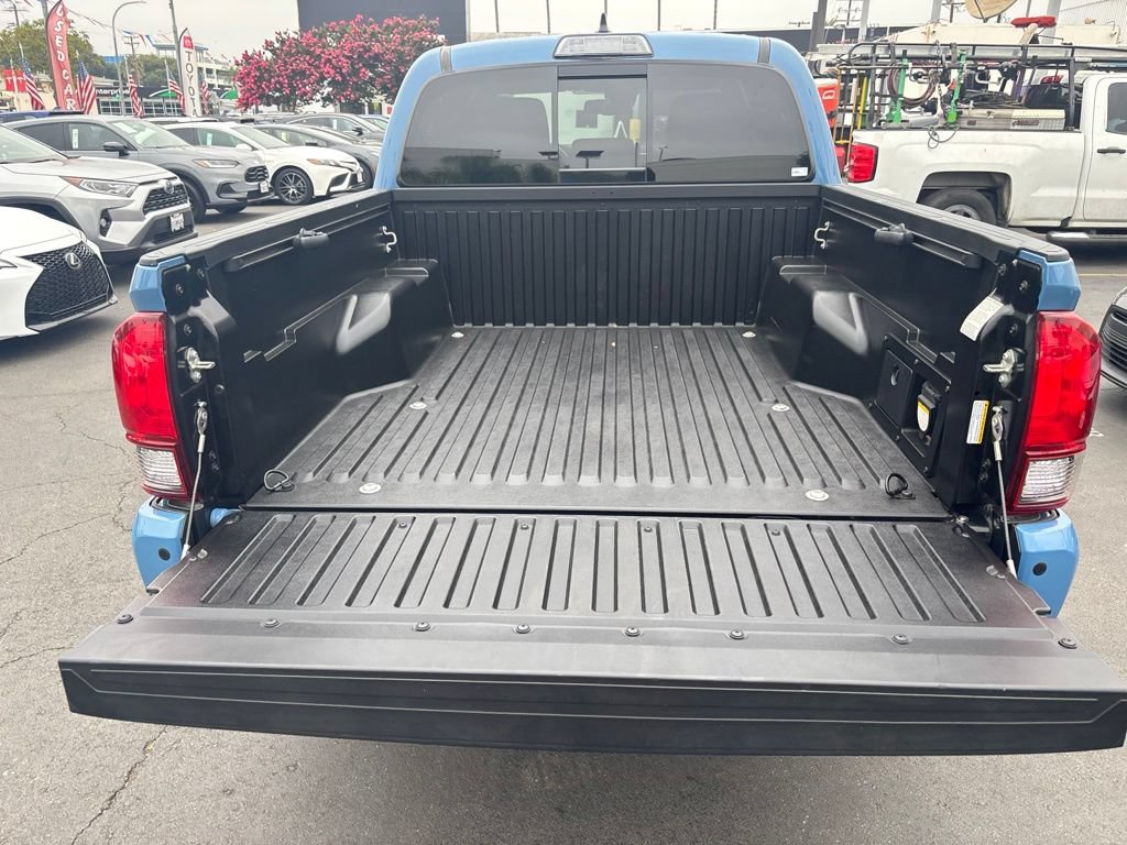 Used 2019 Toyota Tacoma TRD Sport w/ Technology Package RWD image 10